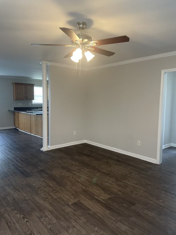 9615 Herndon Rd - Photo 2 of 10