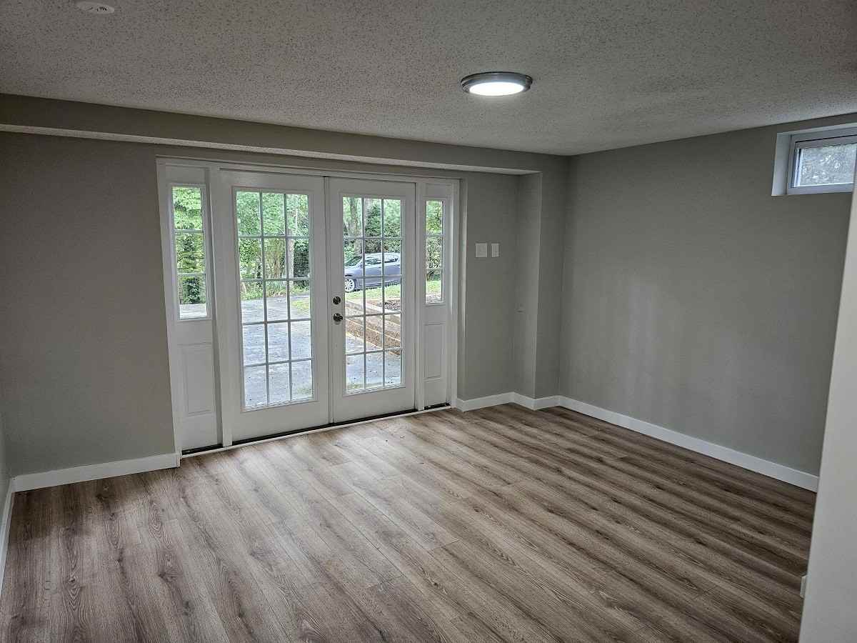 121 Tyler Dr - Photo 3 of 26