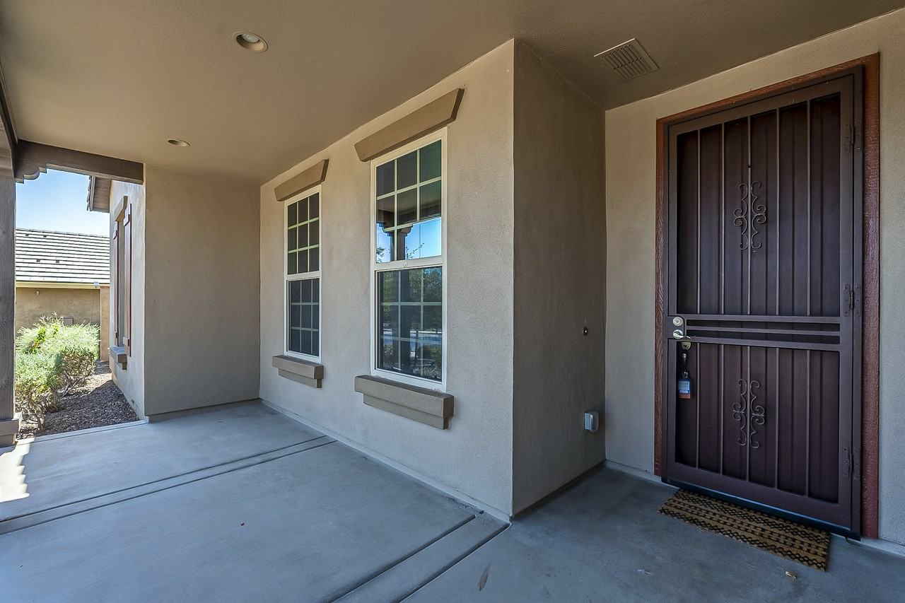 21263 W Sycamore Dr - Photo 3 of 45