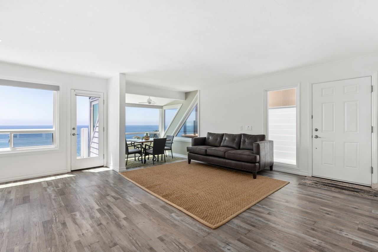 1066 Neptune Ave - Photo 2 of 23