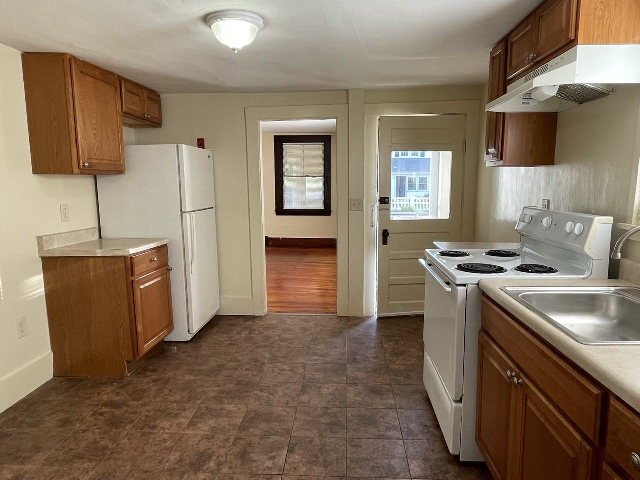 None 904 - Photo 3 of 9