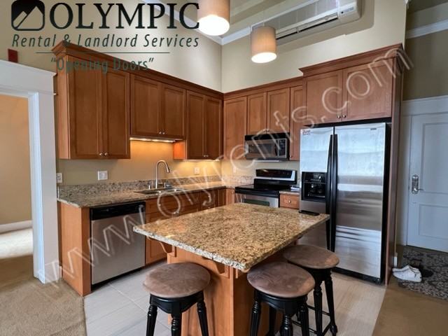 714 Market St #203 - Photo 3 of 9