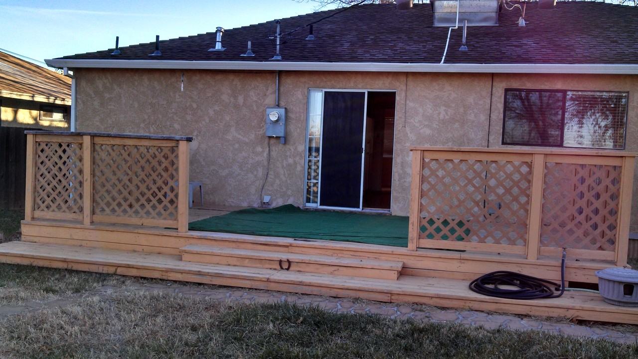 1025 Dumosa Dr - Photo 3 of 7