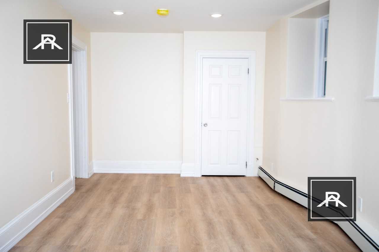 390 Harvard St #2 - Photo 2 of 14