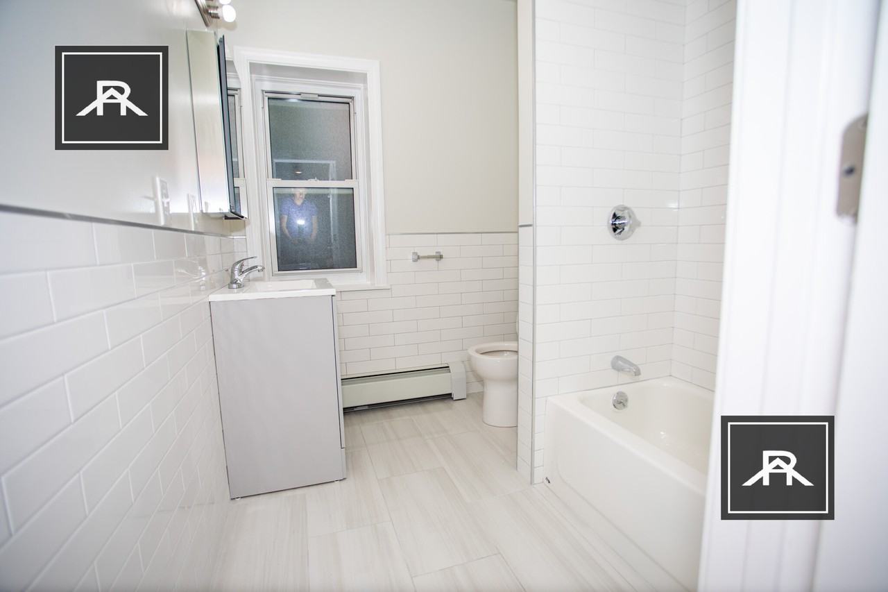 390 Harvard St #2 - Photo 6 of 14