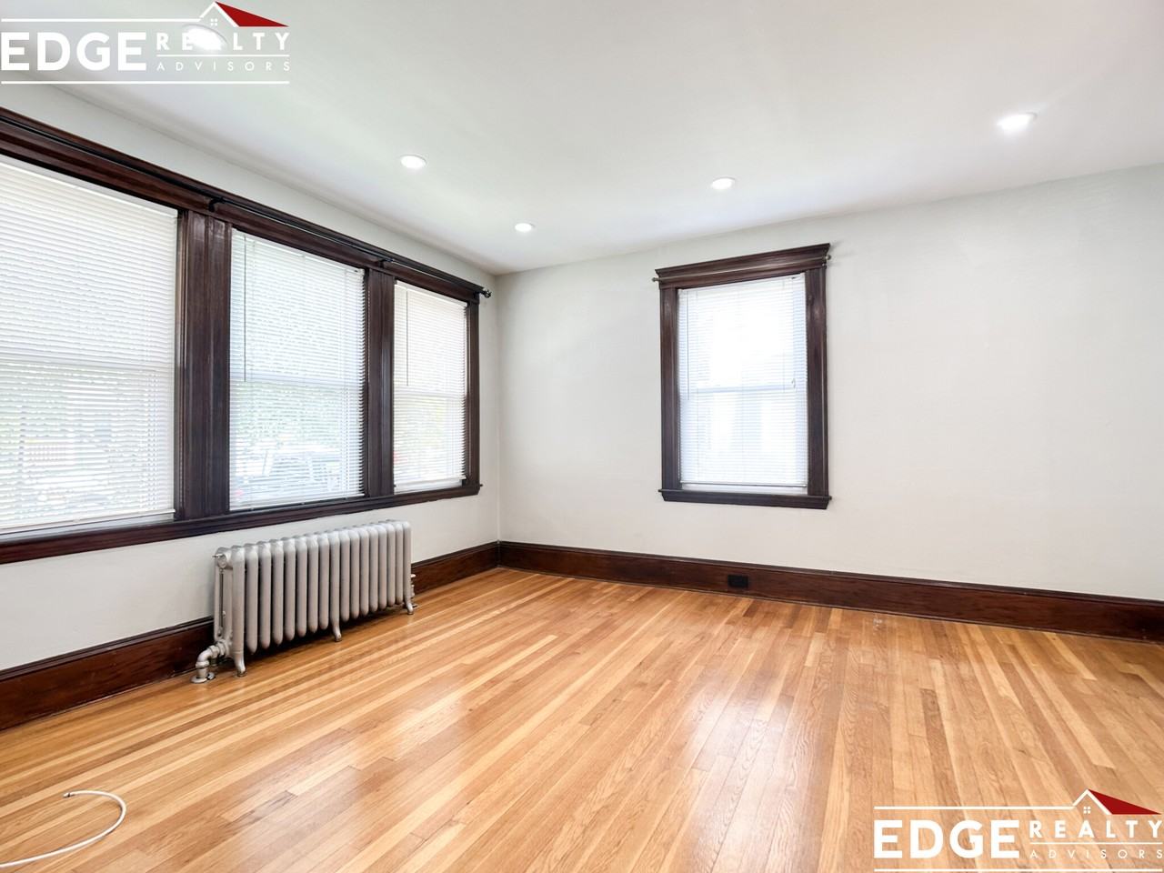 52 Beacon Park - Photo 2 of 9