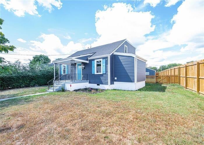 1624 N 31st St - Photo 2 of 15