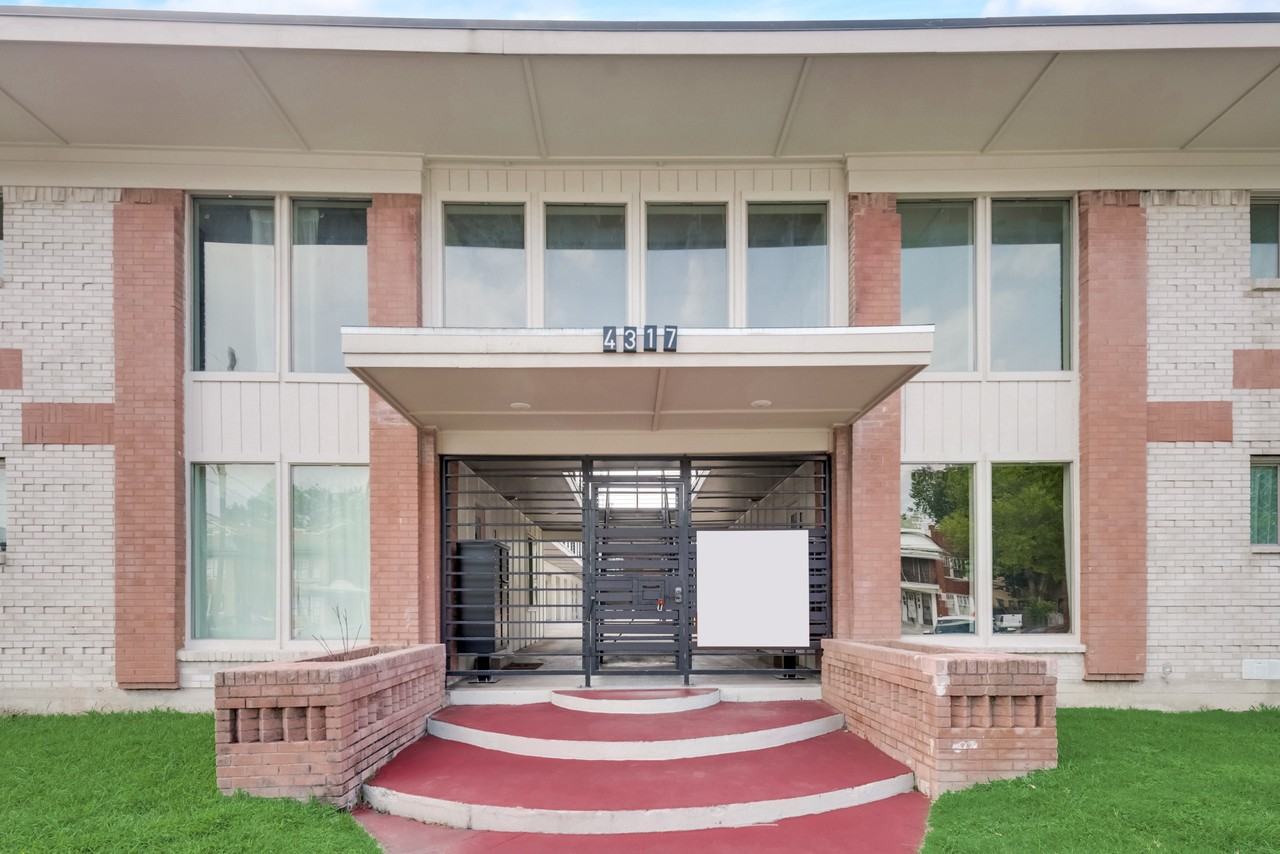 AN @ 4317 Gaston - Photo 2 of 12