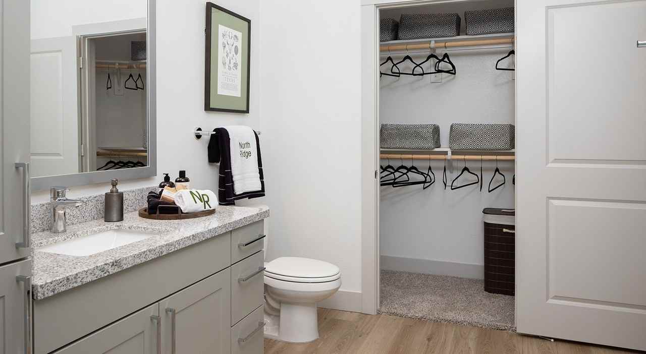 481 Sundance Pkwy - Photo 3 of 13