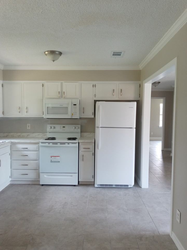 604 Cypress Dr #NA - Photo 3 of 9