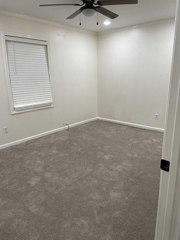 2801 Jadan Pl #1 - Photo 4 of 6