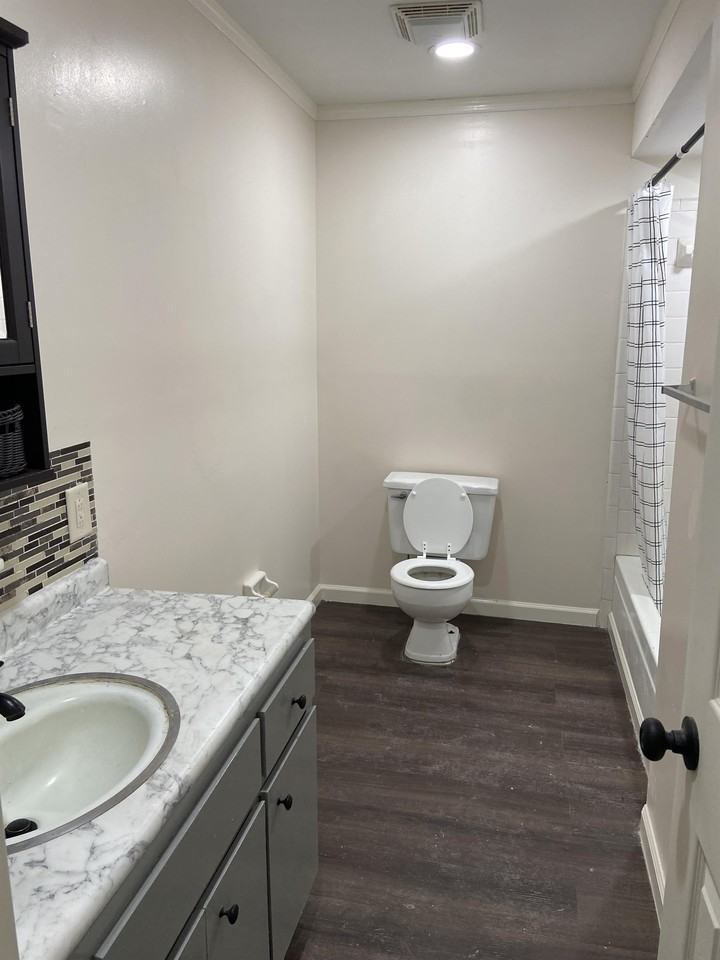 2801 Jadan Pl #1 - Photo 5 of 6