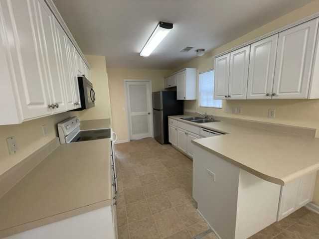 547 Cranberry Cir #1 - Photo 6 of 17