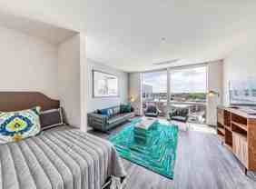 2340 N California Ave - Photo 1 of 1