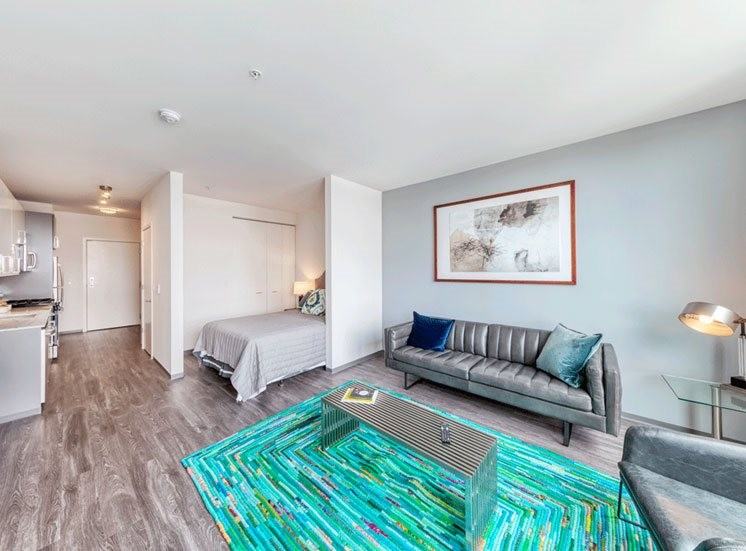 2340 N California Ave - Photo 2 of 15