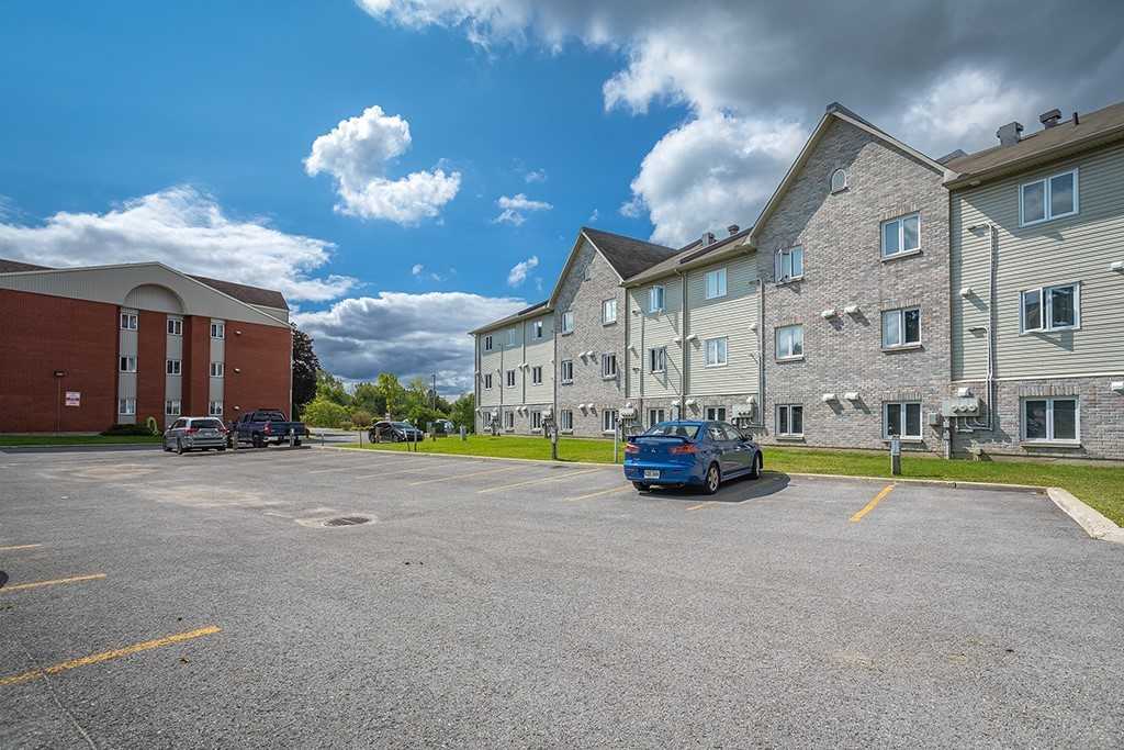 176 Boulevard de la Cité Apartments 176 Boul De La CitéDesJeunes