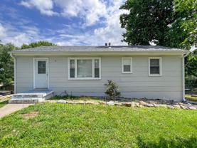 3437 N Poplar Ave - Photo 1 of 1