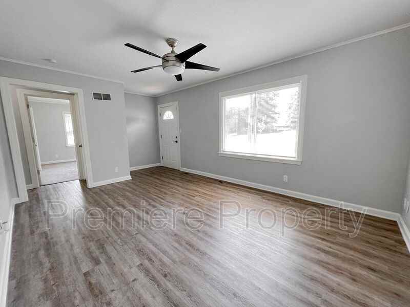4441 Ne Kelsey Rd - Photo 2 of 14