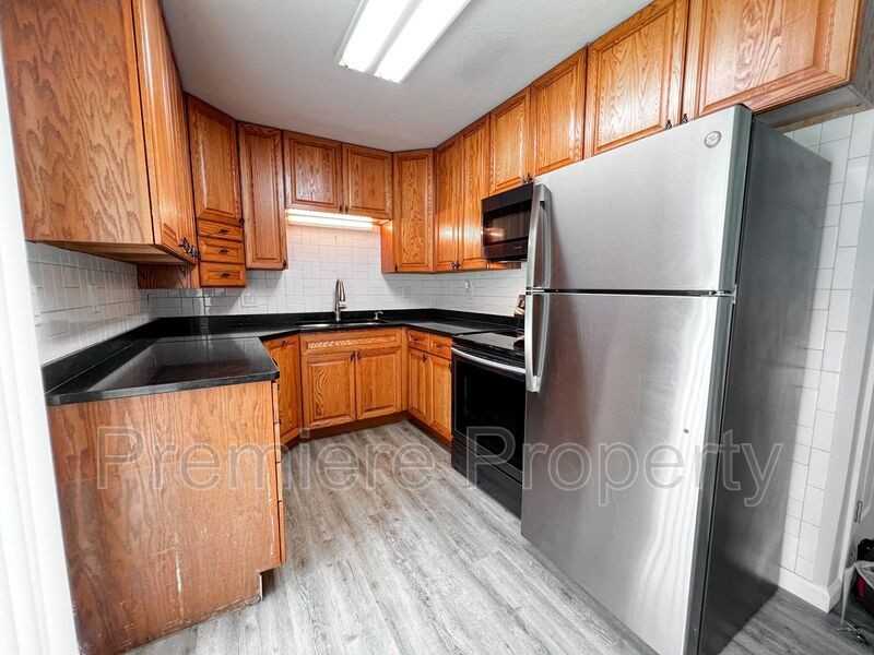 4441 Ne Kelsey Rd - Photo 3 of 14