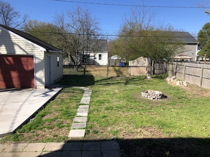 6368 Partridge St - Photo 3 of 17