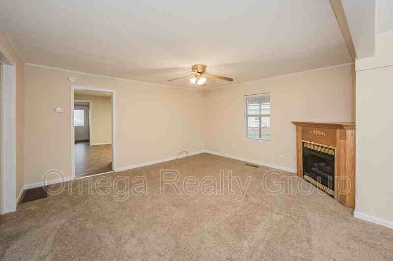 1586 Arcade Ter - Photo 6 of 34