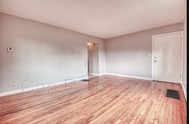 81 N Hampton Rd #B - Photo 4 of 13