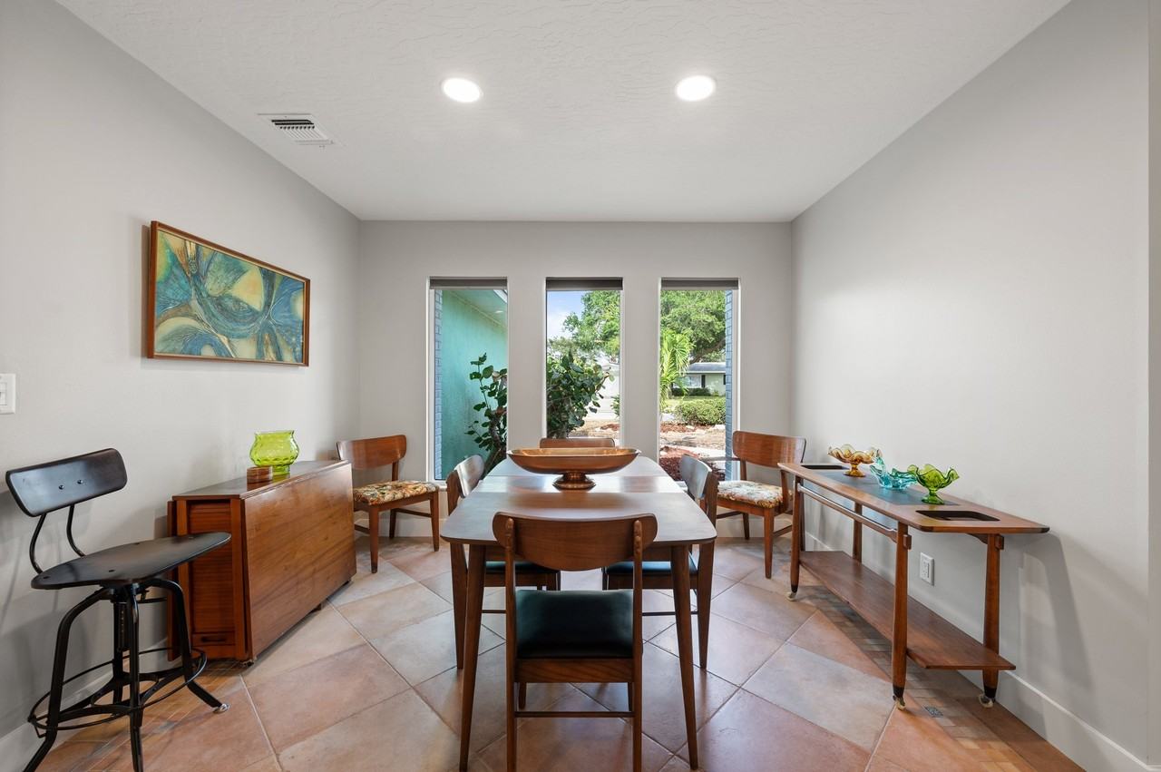 320 Yuma Dr #NA - Photo 3 of 17