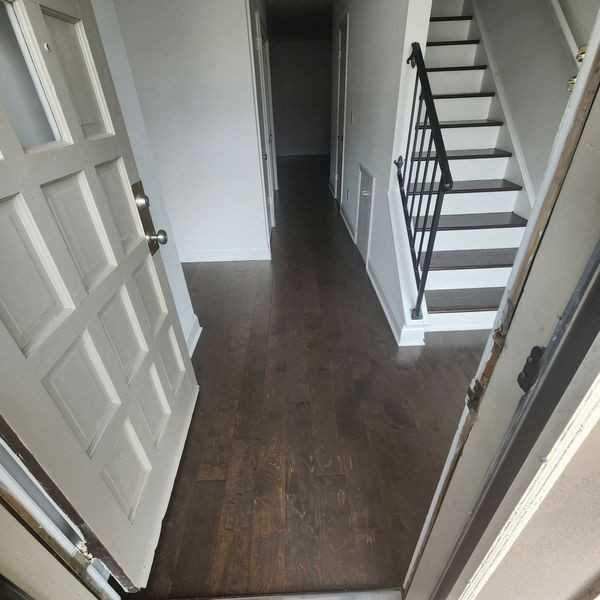 1810 Ashborough Rd Se #C - Photo 2 of 10