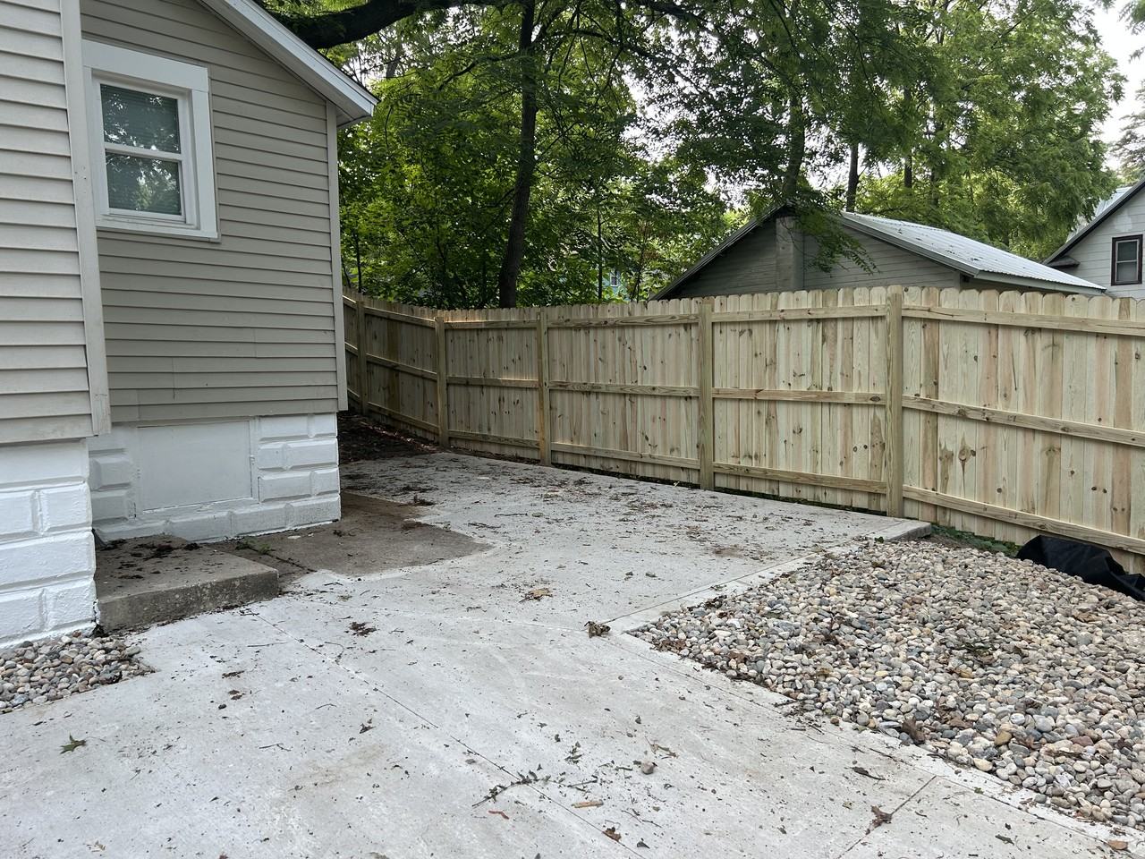 1318 Jefferson Court - Photo 2 of 19