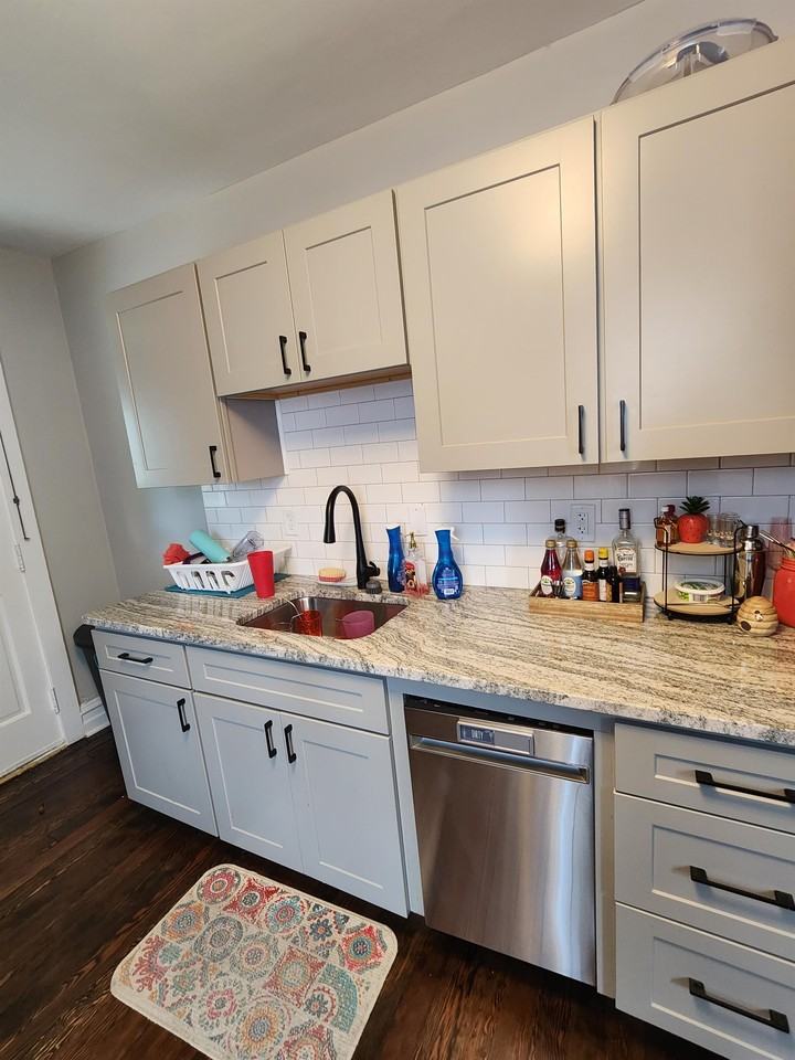 402 North George Street - 404 B #404B - Photo 4 of 13