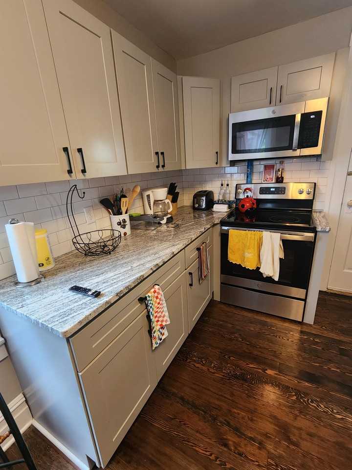 402 North George Street - 404 B #404B - Photo 5 of 13
