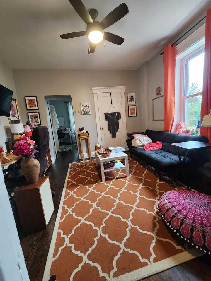 402 North George Street - 404 B #404B - Photo 7 of 13