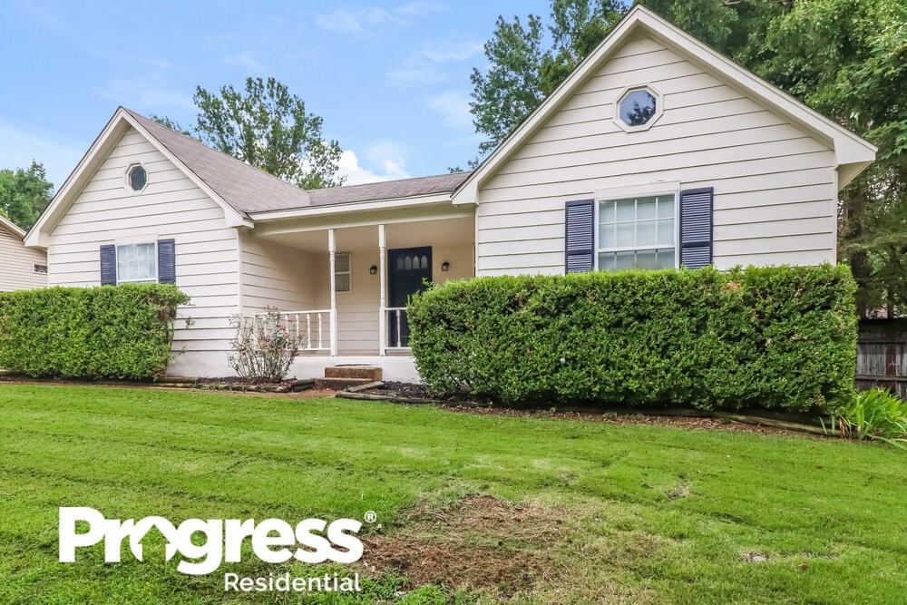 6049 Lawnhill Dr - Photo 3 of 16