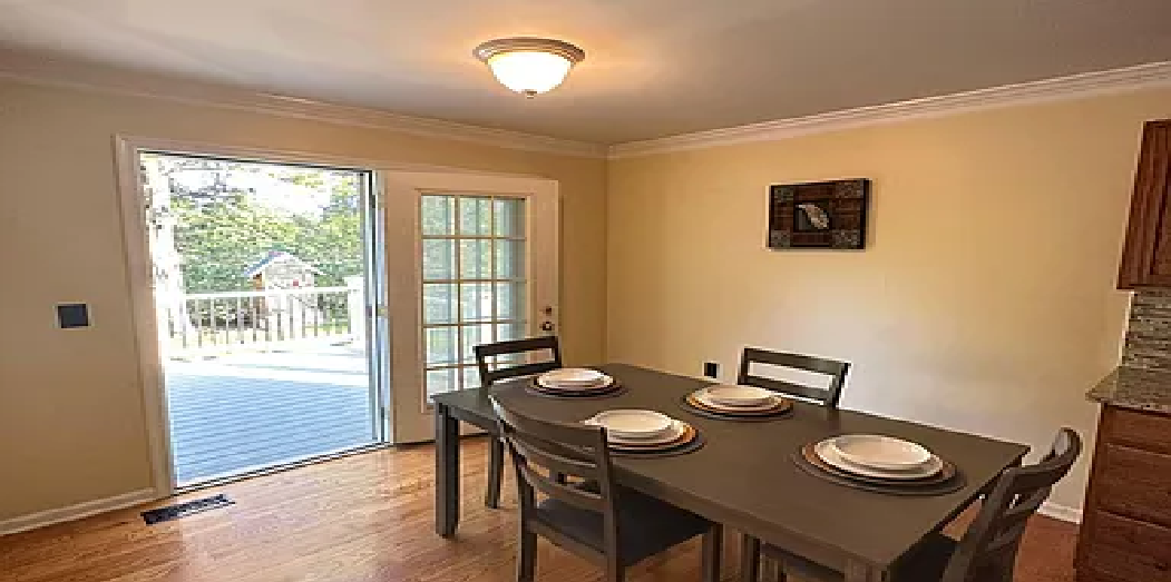 96 Tocoma Ct - Photo 2 of 9