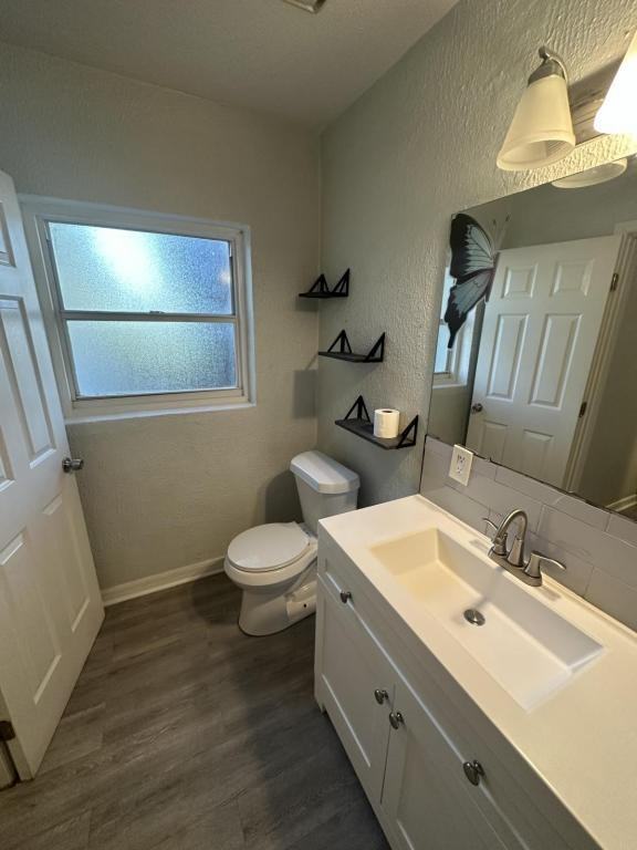 3609 E Mohawk Ave - Photo 7 of 14