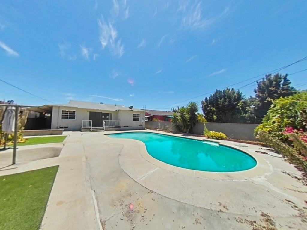 1115 W 125th St - Photo 2 of 15