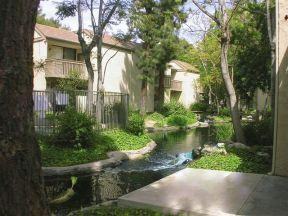 750 Park Center Dr - Photo 2 of 20