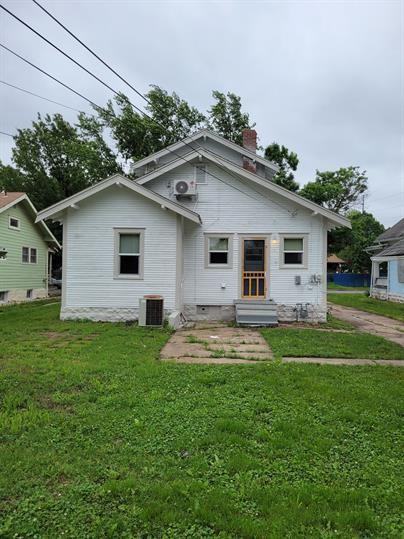 1841 S Water St - Photo 2 of 14