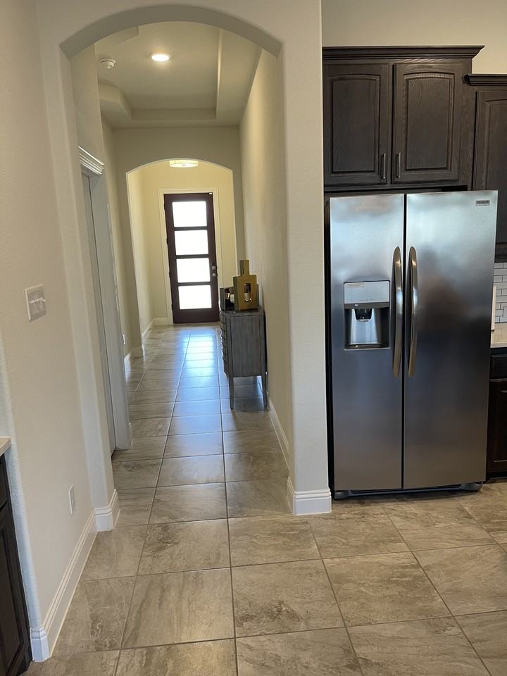 1421 Carlet Dr #NA - Photo 3 of 20