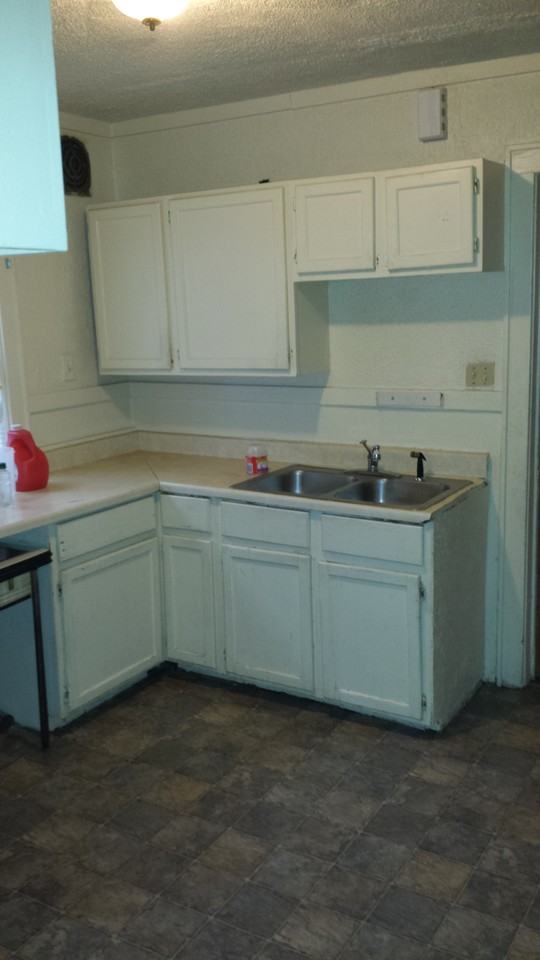 3131 N 38th St - Photo 2 of 12
