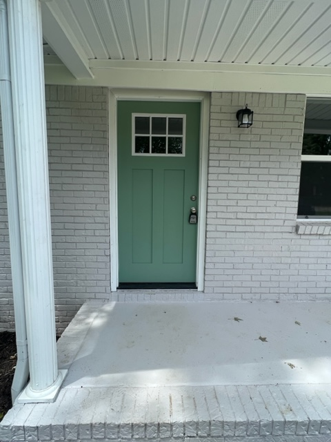 812 Miles Rd - Photo 2 of 17