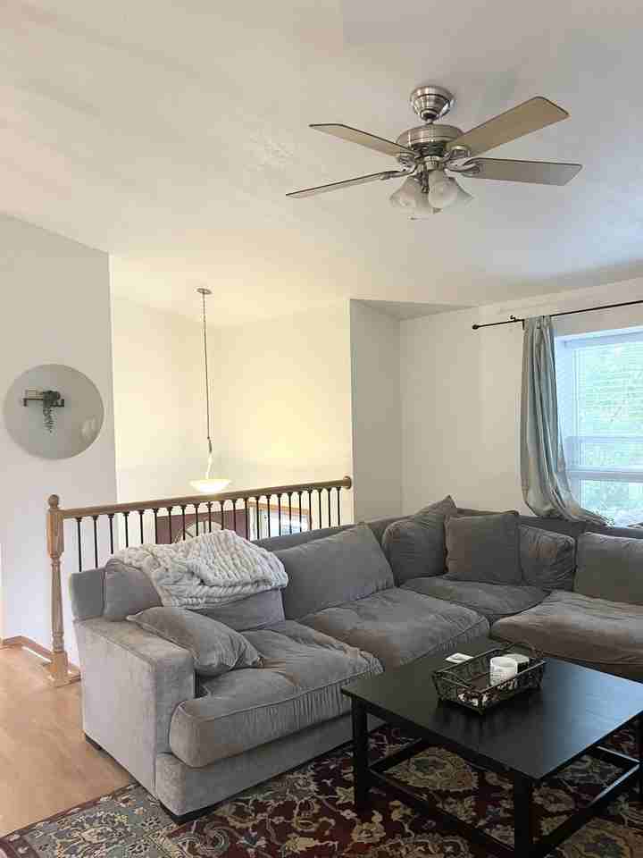 211 Redwood Cir #1 - Photo 4 of 22