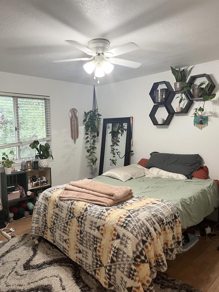 211 Redwood Cir #1 - Photo 7 of 22
