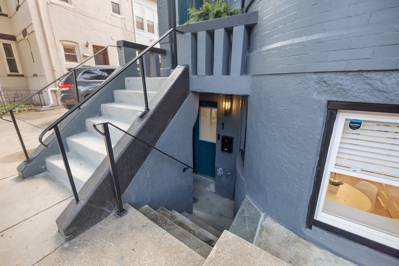1810 N Capitol St Nw #1 - Photo 4 of 25