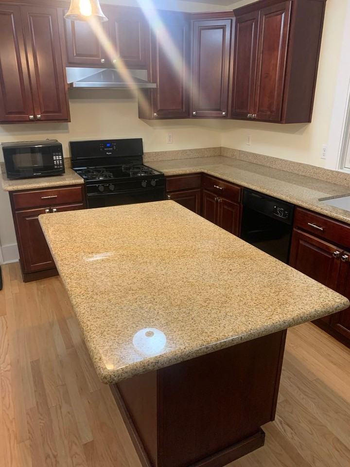 2778 Sw Fairview Blvd - Photo 3 of 24