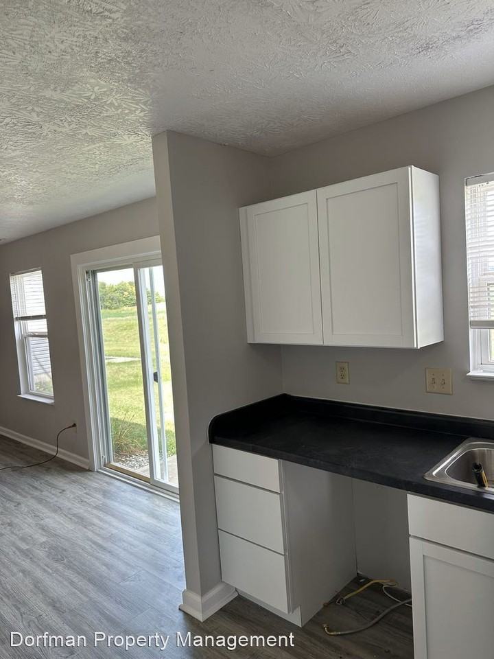 2840 Rand Ln - Photo 3 of 20