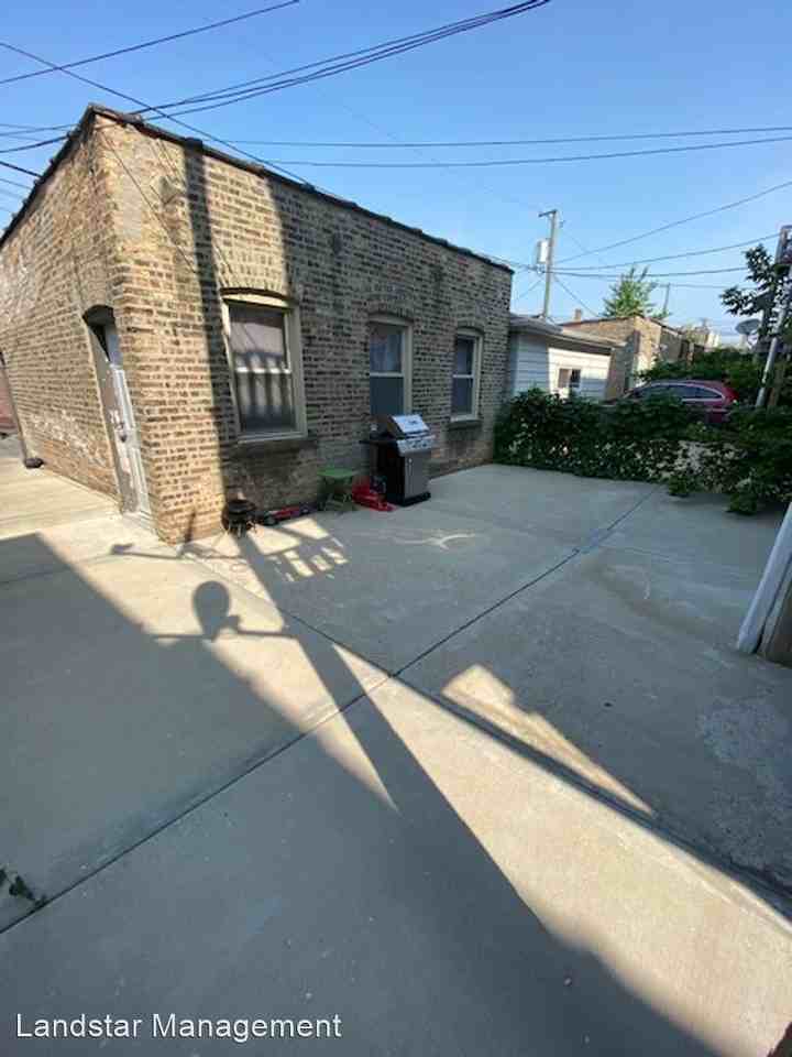 5114 N Kimball Ave. - Photo 2 of 24
