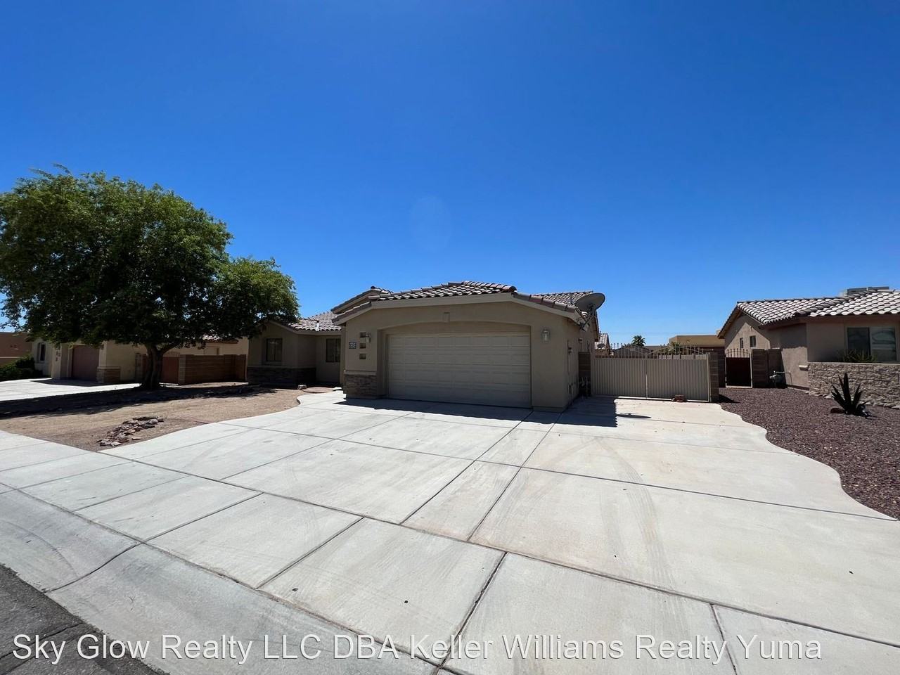 11825 E Eclipse Ct - Photo 2 of 27