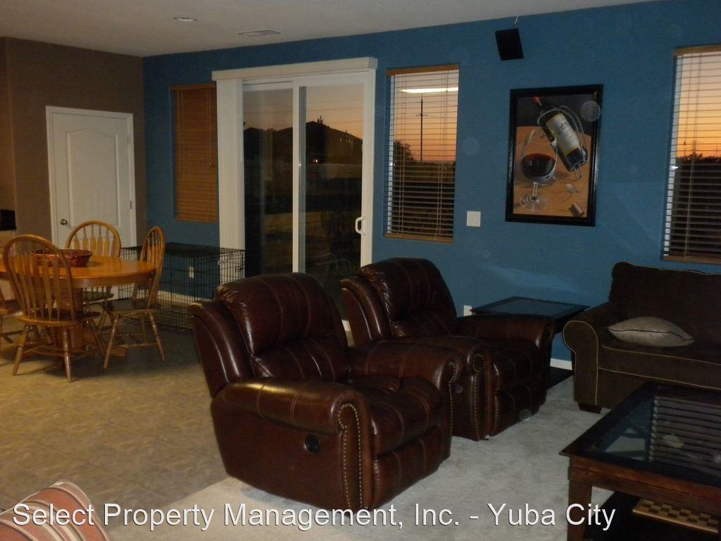 3940 Sophia St - Photo 2 of 8