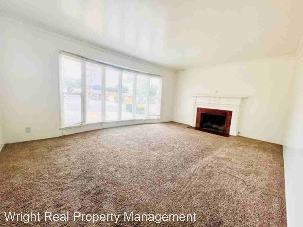 303 Carleton Ave - Photo 2 of 8